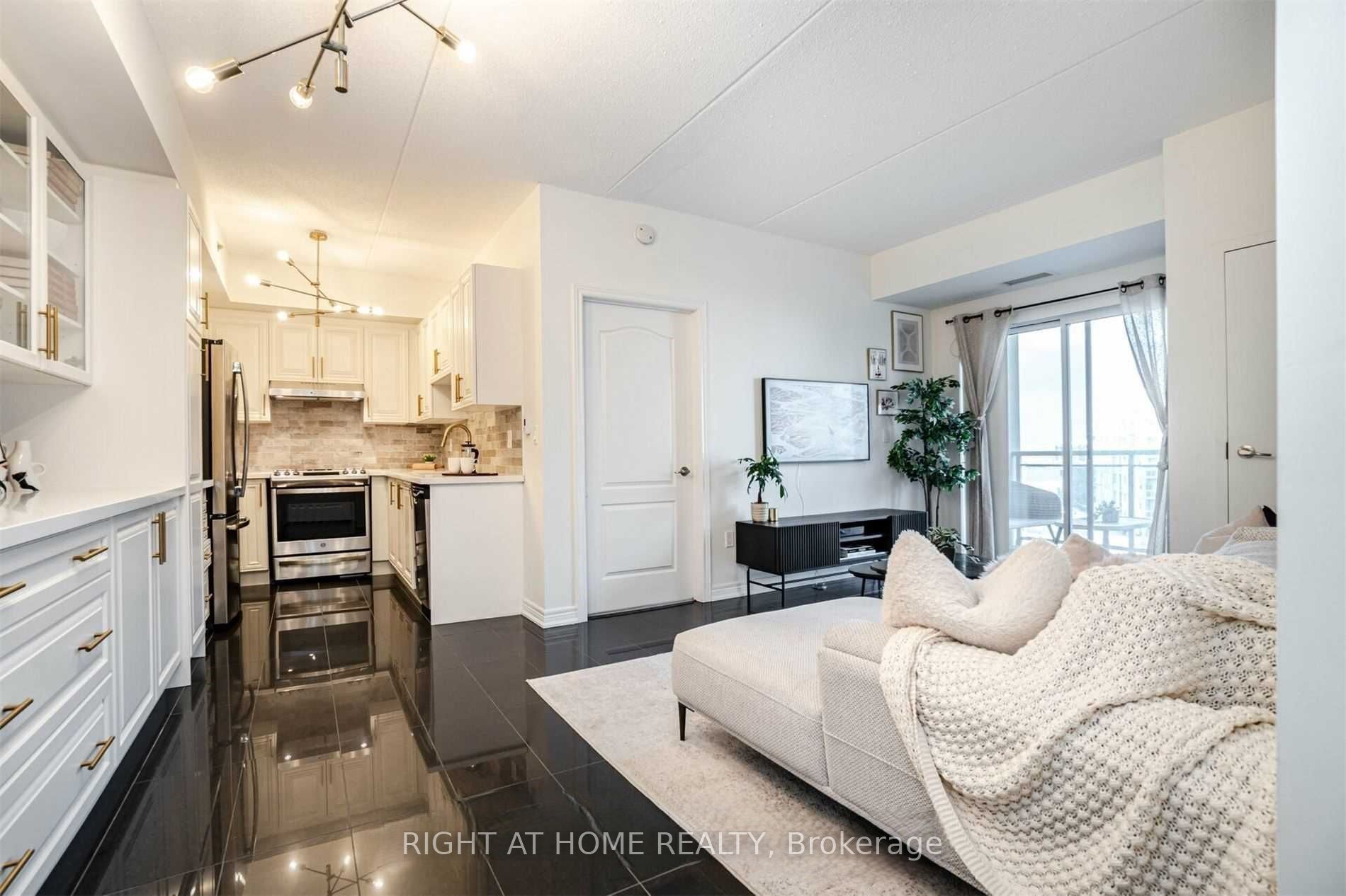 1421 Costigan Road, #512
