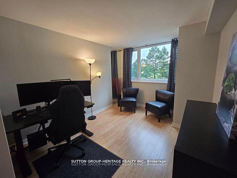 2 Bedrooms Condo at 75 Wynford Heights, Toronto For sale