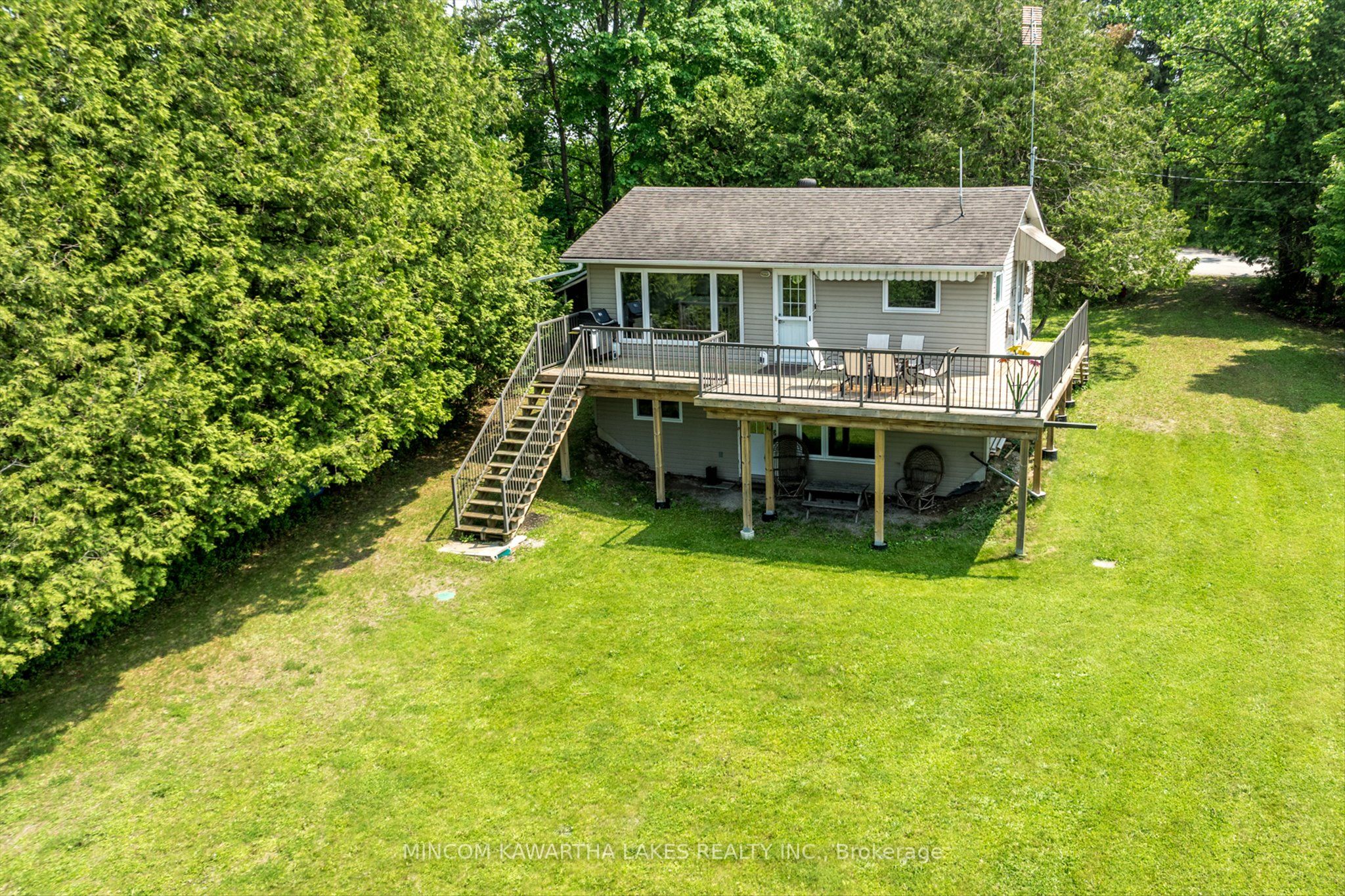 868 Kimberly Drive