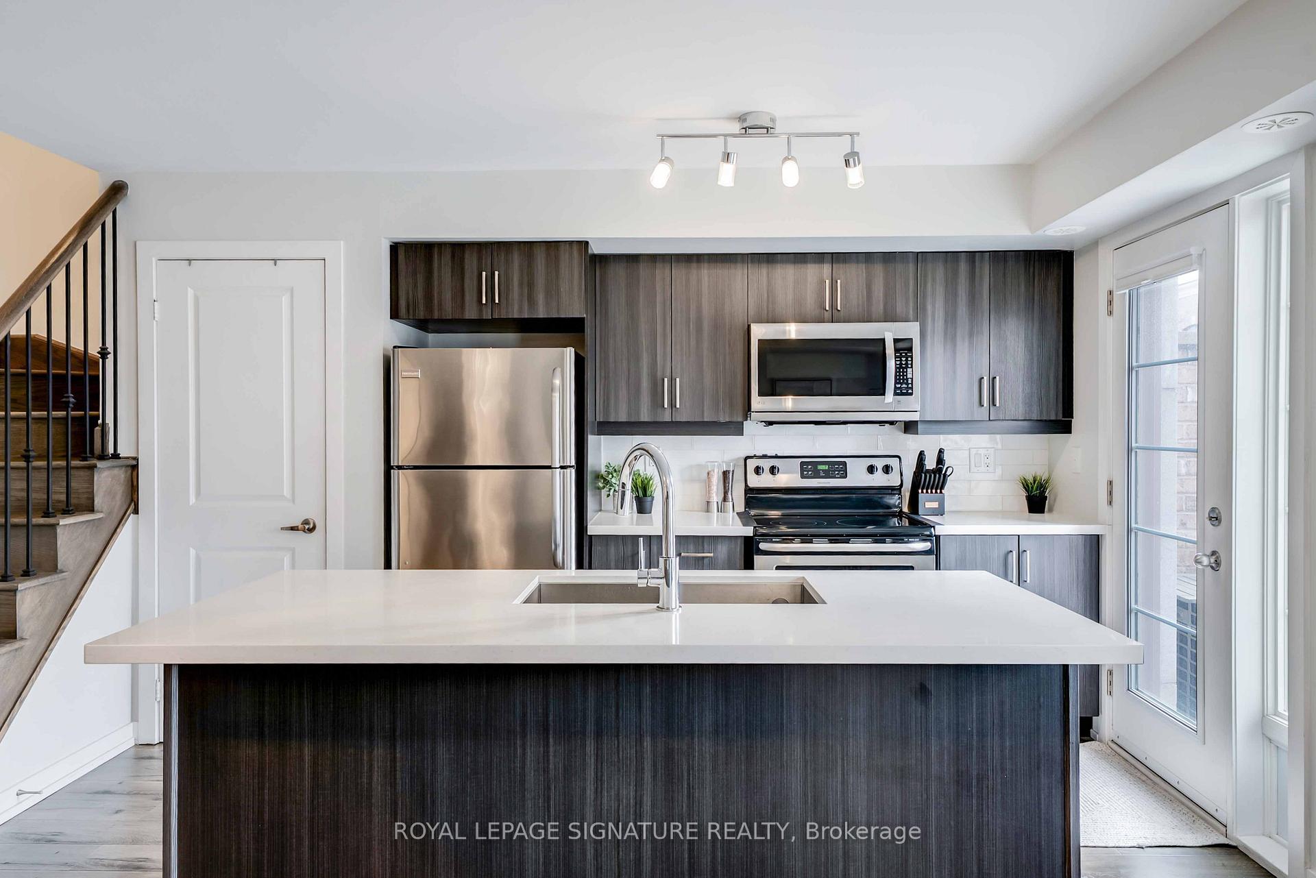 2 Bedrooms Condo at 2315 Sheppard,  Toronto For sale