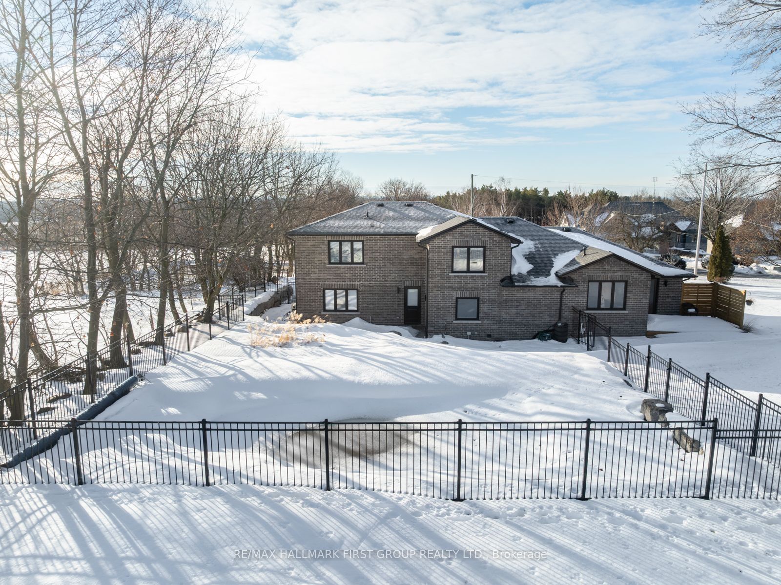 64 Bradley Boulevard