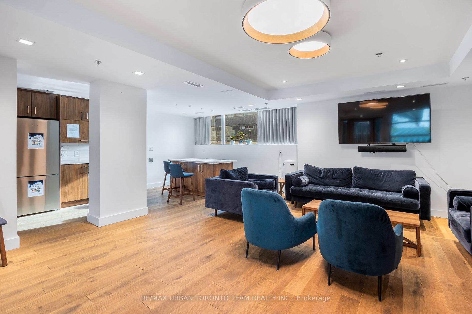3 Bedrooms Condo at 81 Navy Wharf, Toronto For sale