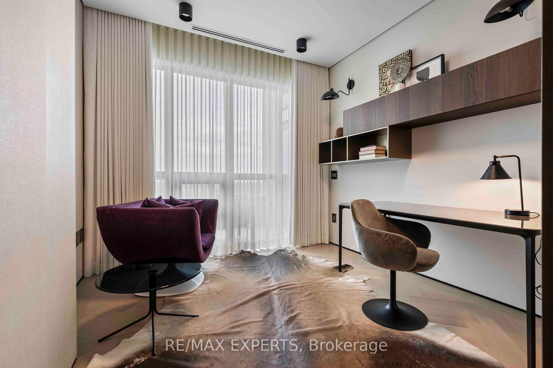 4 Bedrooms Condo at 1700 Avenue, Toronto For sale