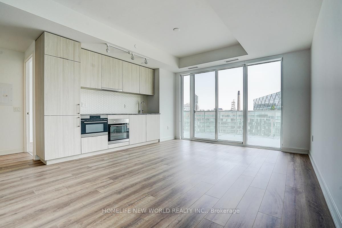 1 Bedroom Condo at 15 Queens, Toronto For sale