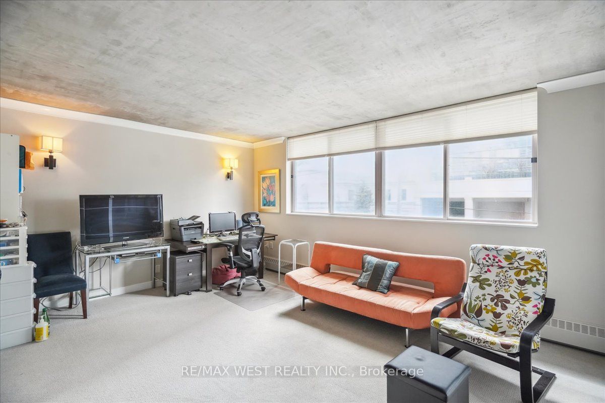 3 Duplex Avenue, #108