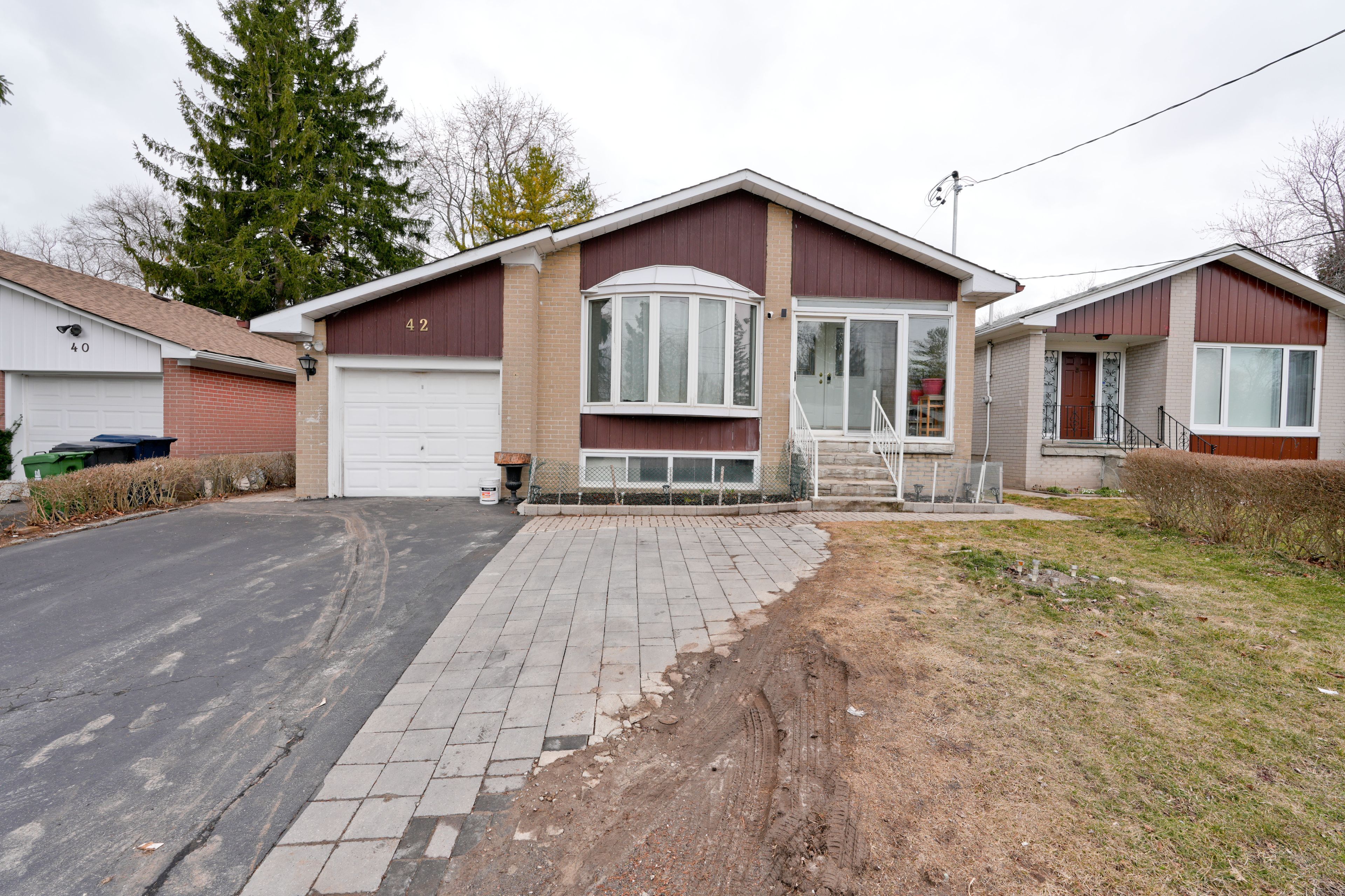 42 Ravenview Drive Toronto E10 Ontario M1E 3M1