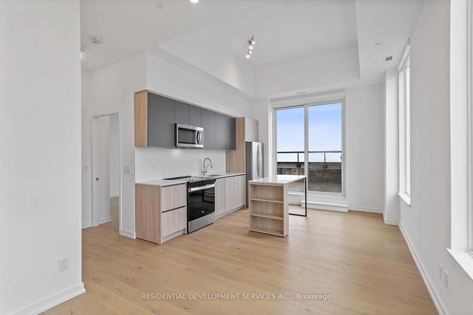 3 Bedrooms Condo at 3100 Keele,  Toronto For sale