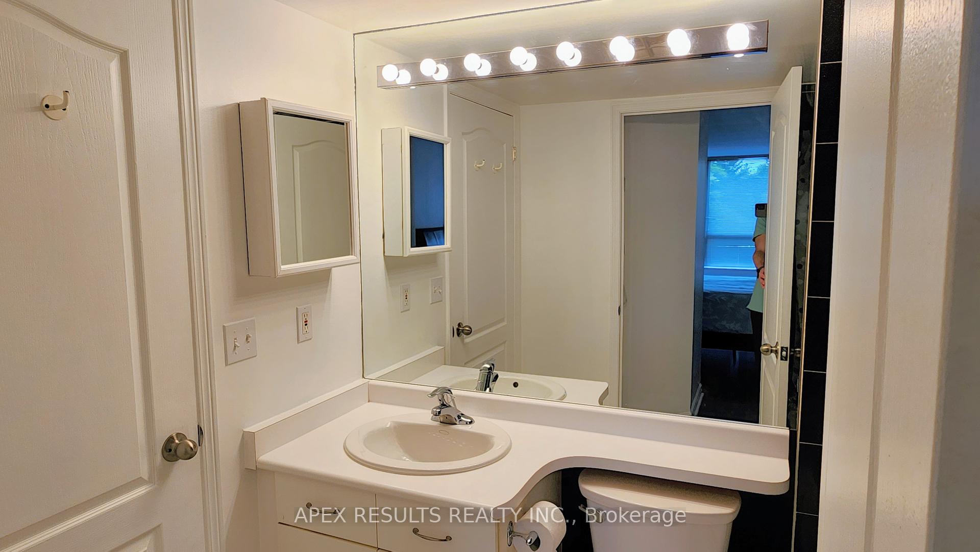 1 Bedroom Condo at 1276 Maple Crossing, Burlington For sale