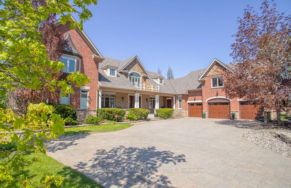 3140 Cochrane Street, Whitby, ON L1R 2P2