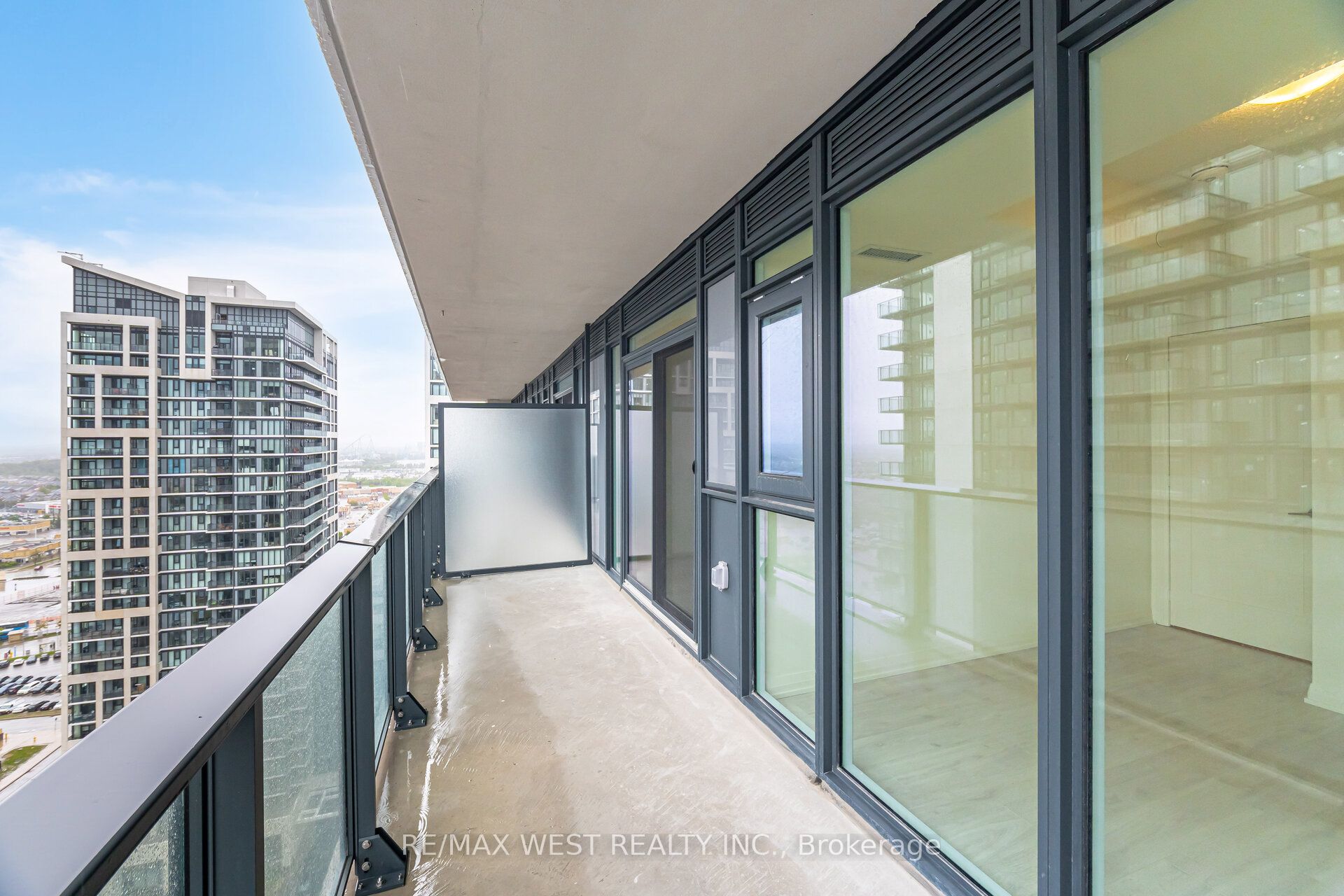 8960 Jane Street, #2201