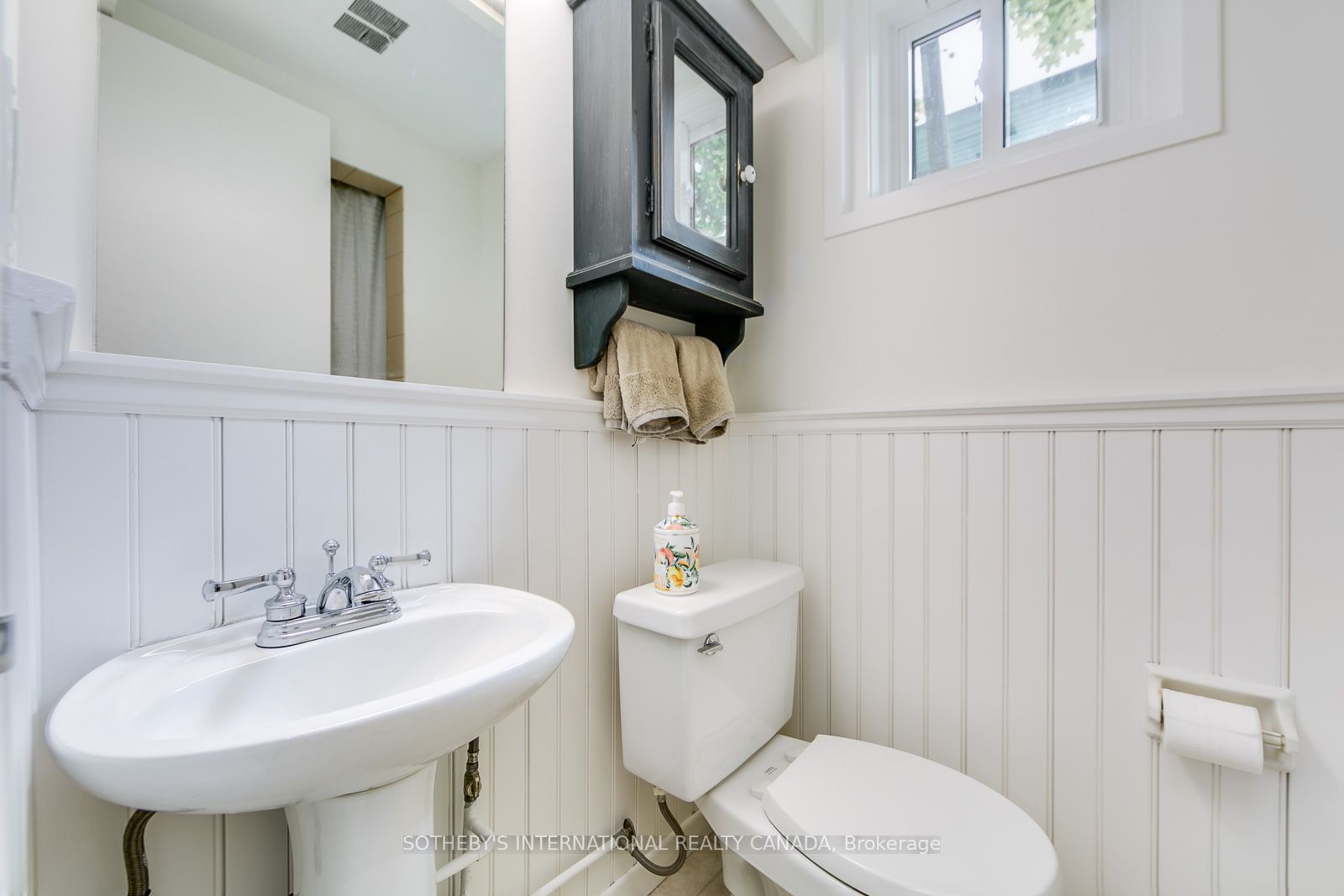 5 Springbank Avenue