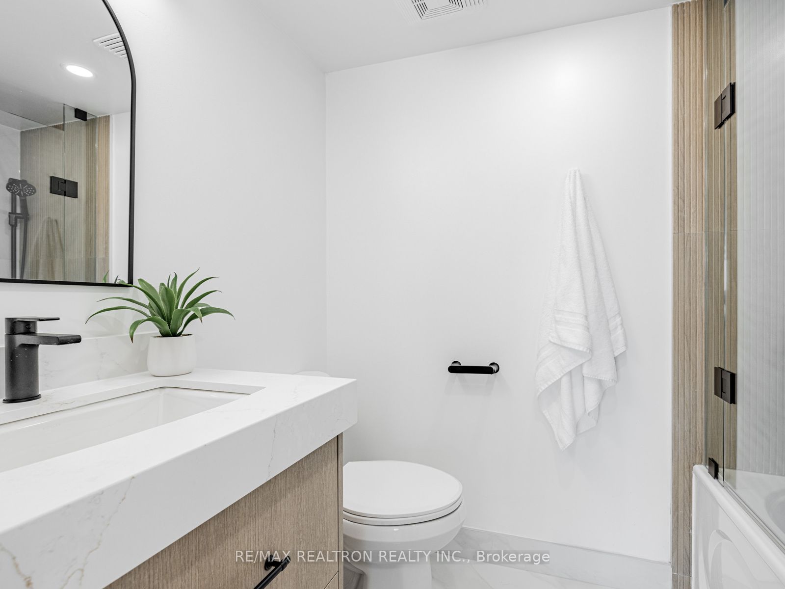 7420 Bathurst Street N, #1611