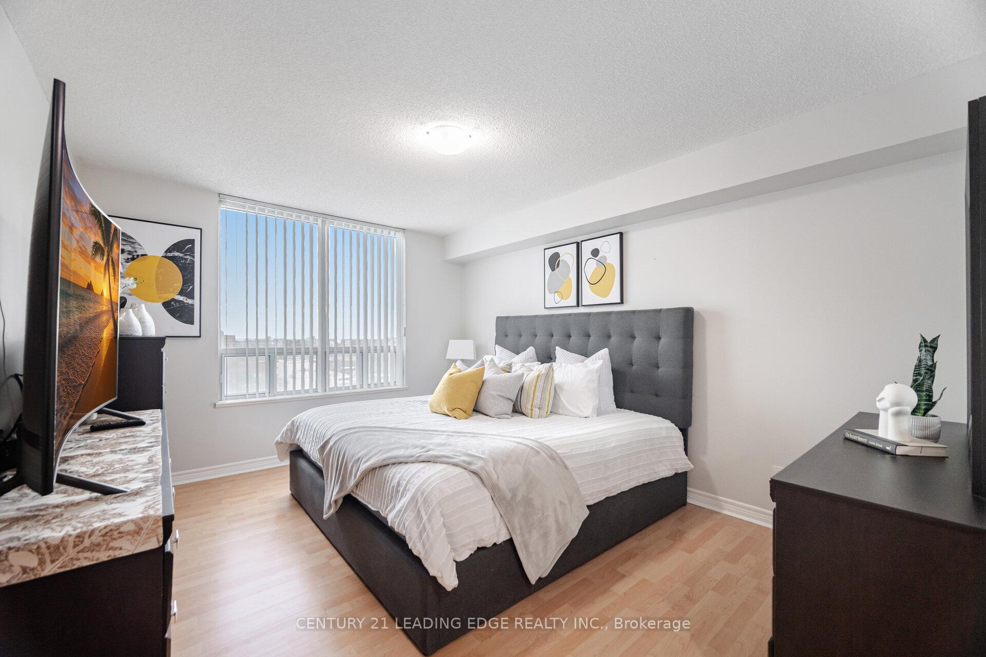 3 Bedrooms Condo at 68 Corporate, Toronto For sale