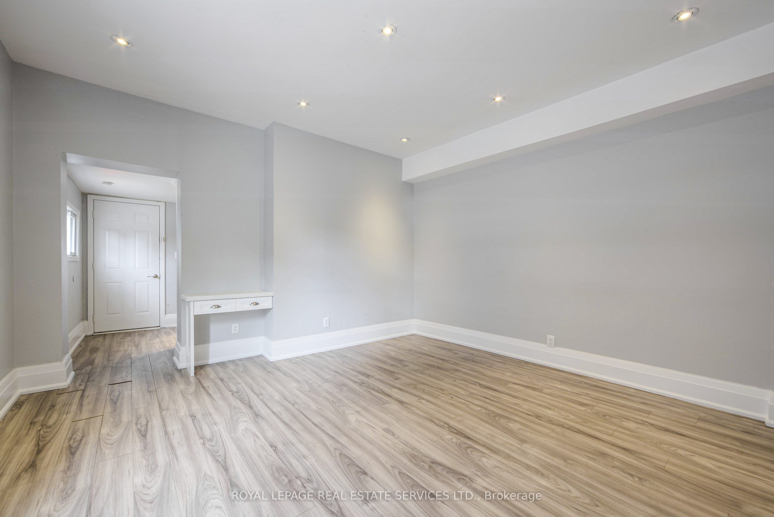 271 Albany Avenue, #1