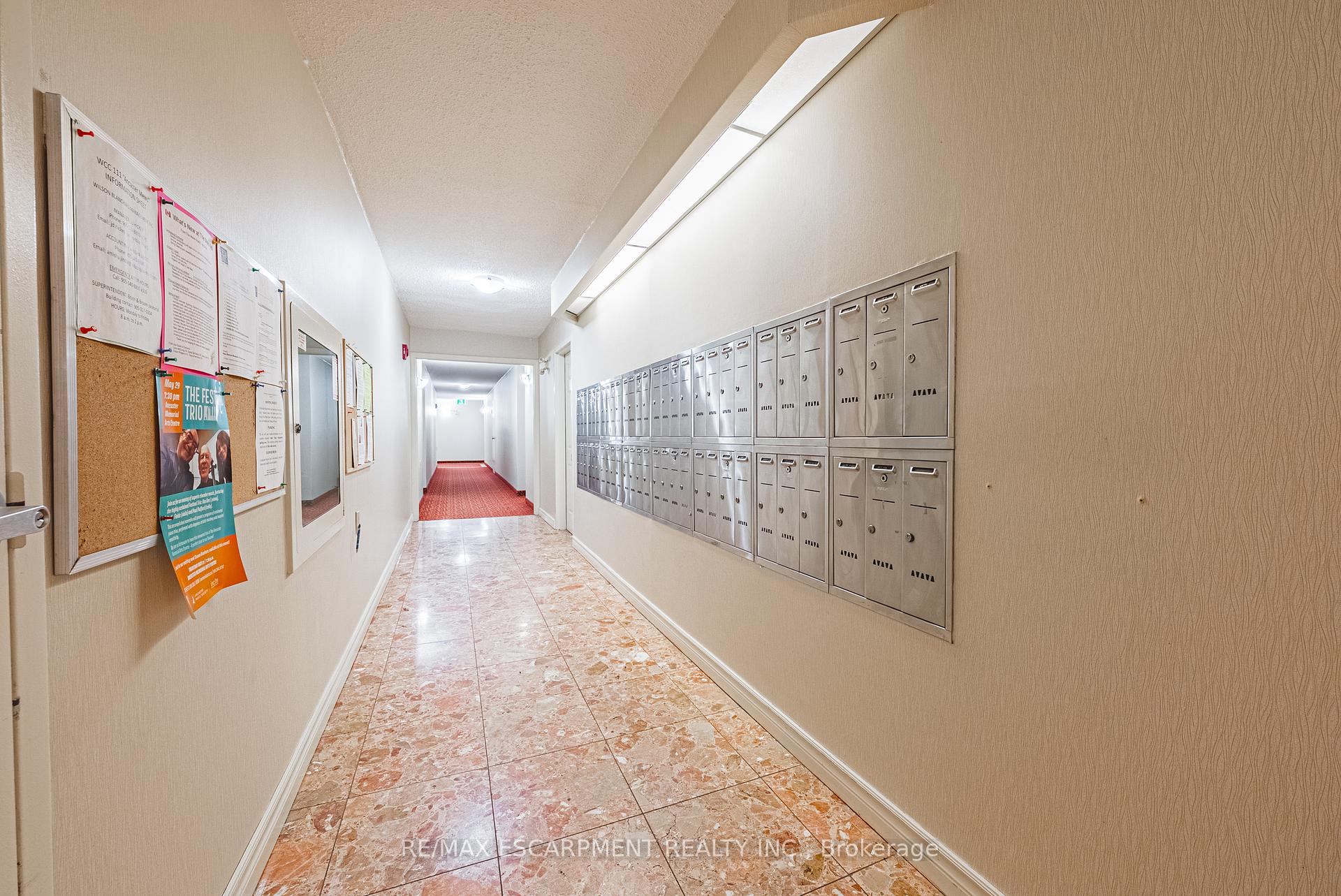 3 Bedrooms Condo at 150 WILSON, Hamilton For sale