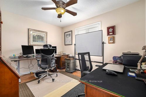 176 Macara Crescent, Kanata, ON K2K 0C9