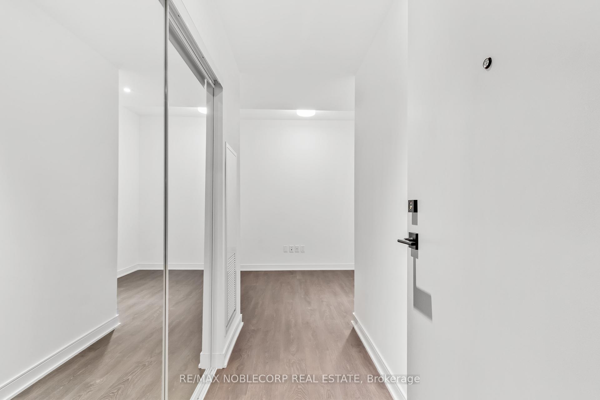 2 Bedrooms Condo at 60 Tannery, Toronto For sale