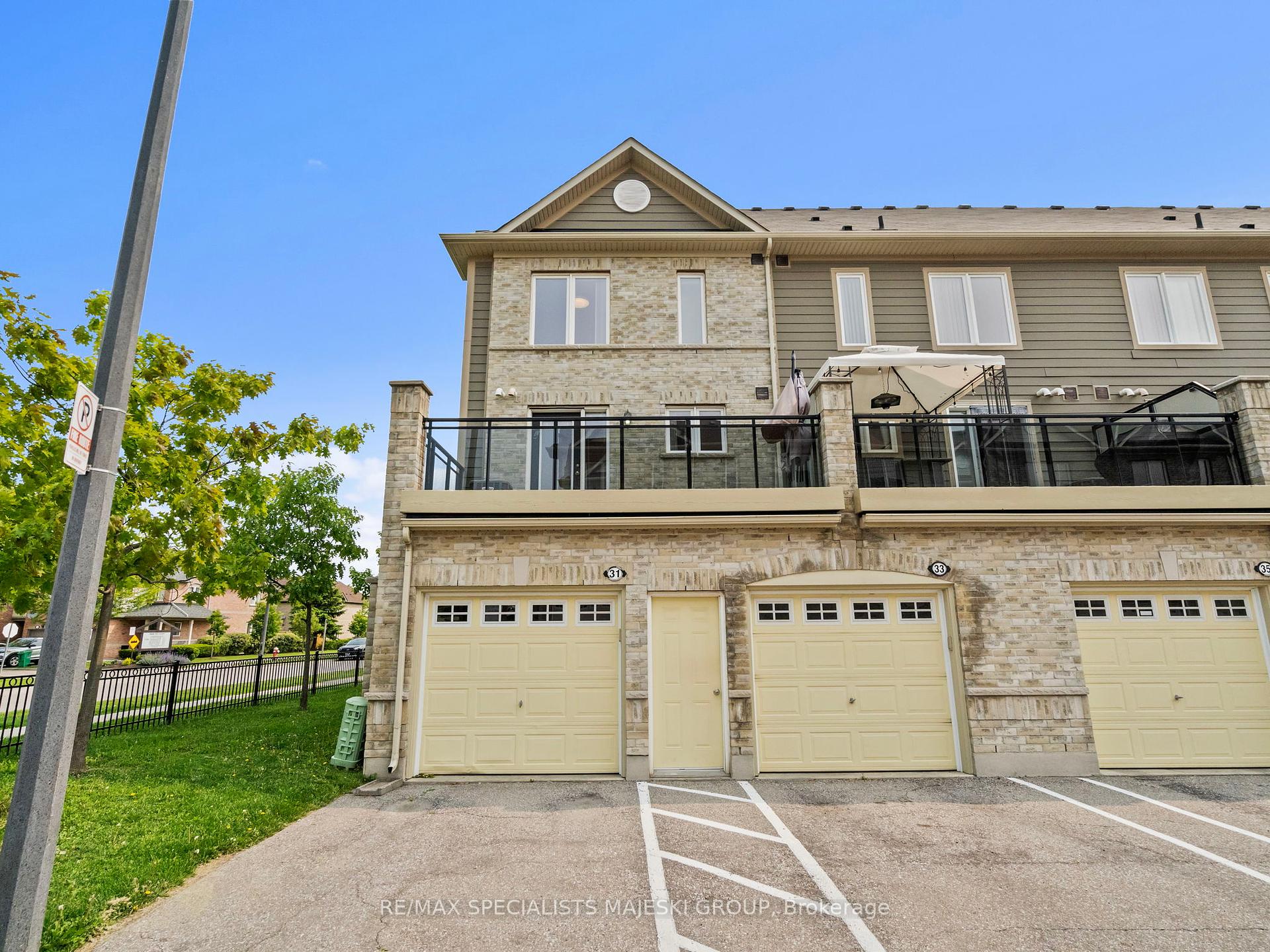 2 Bedrooms Condo at 2891 Rio, Mississauga For sale