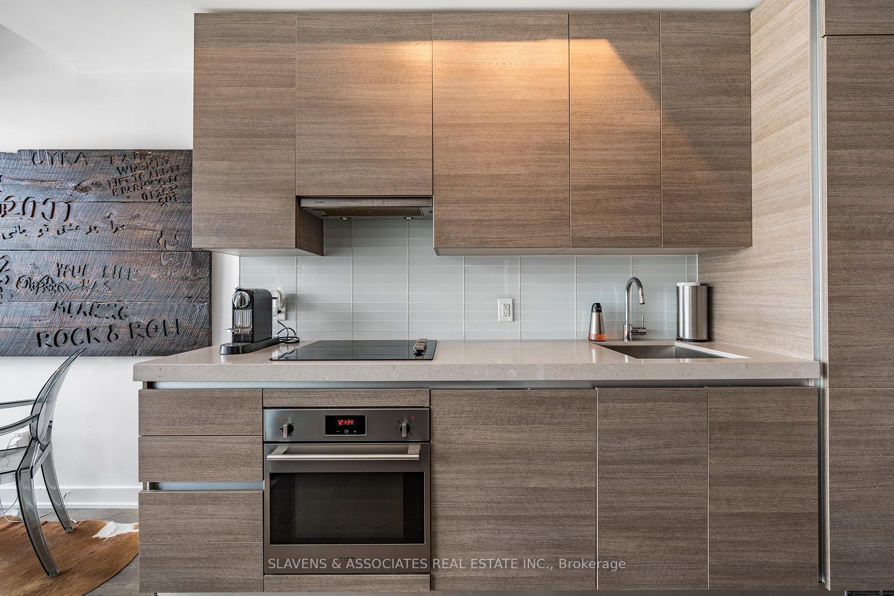 1 Bedroom Condo at 38 Stewart, Toronto For sale