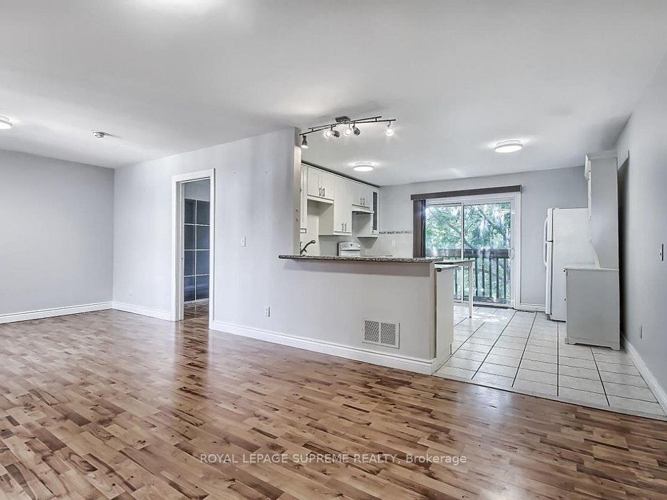370 Jones Avenue, Toronto, ON M4J 3G3