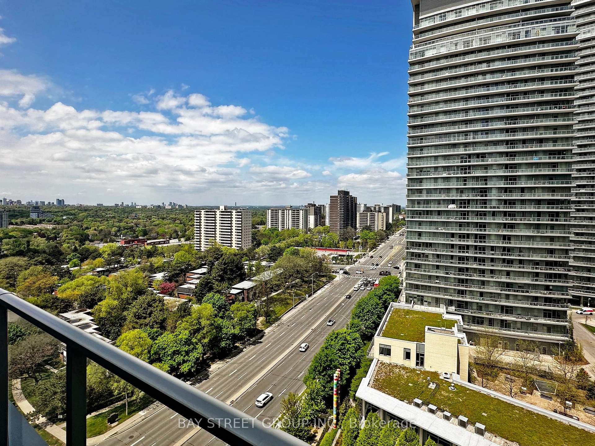 1 Bedroom Condo at 52 FOREST MANOR, Toronto For sale