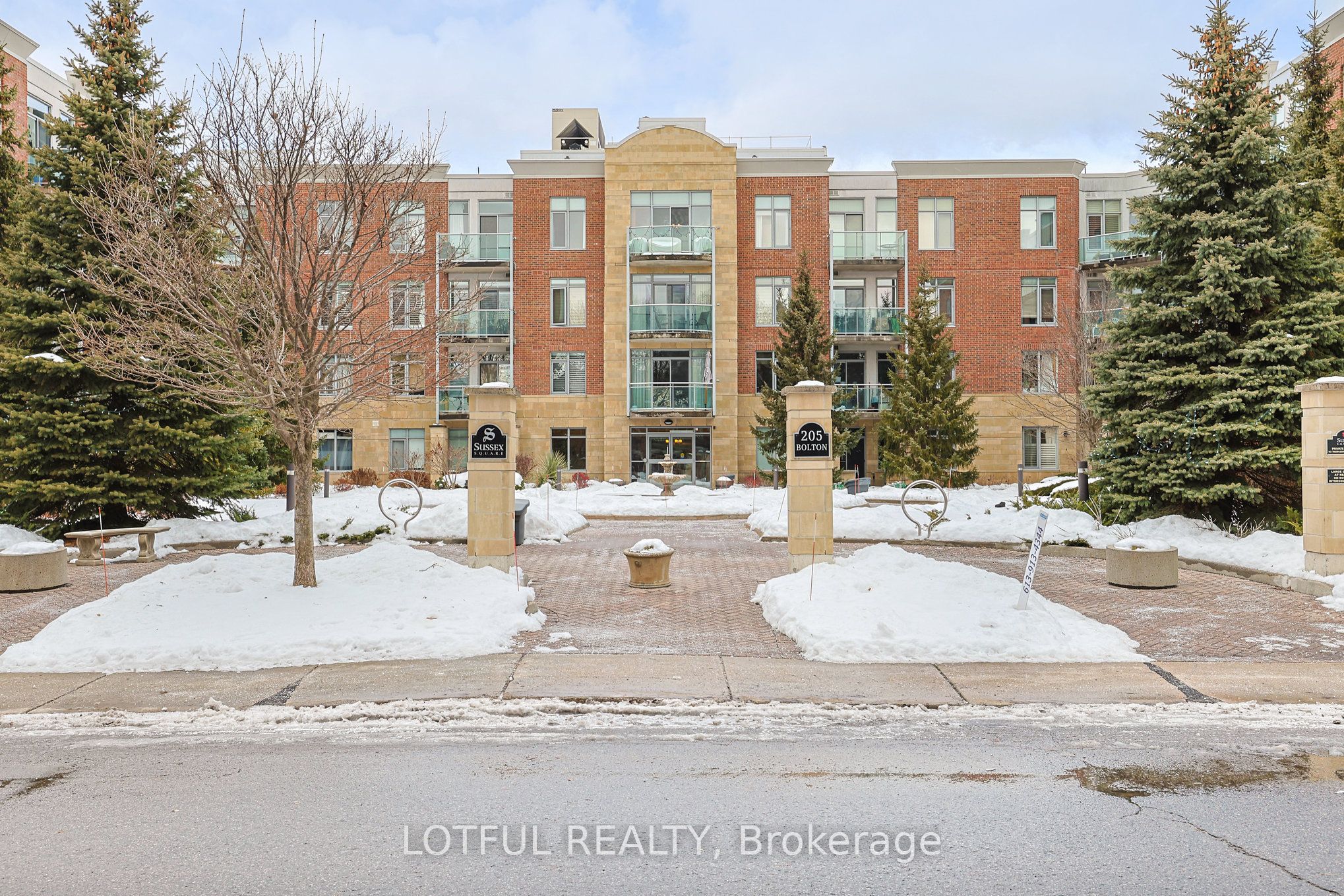 #417 - 205 Bolton Street, LowerTownSandyHill, ON K1N 1K7