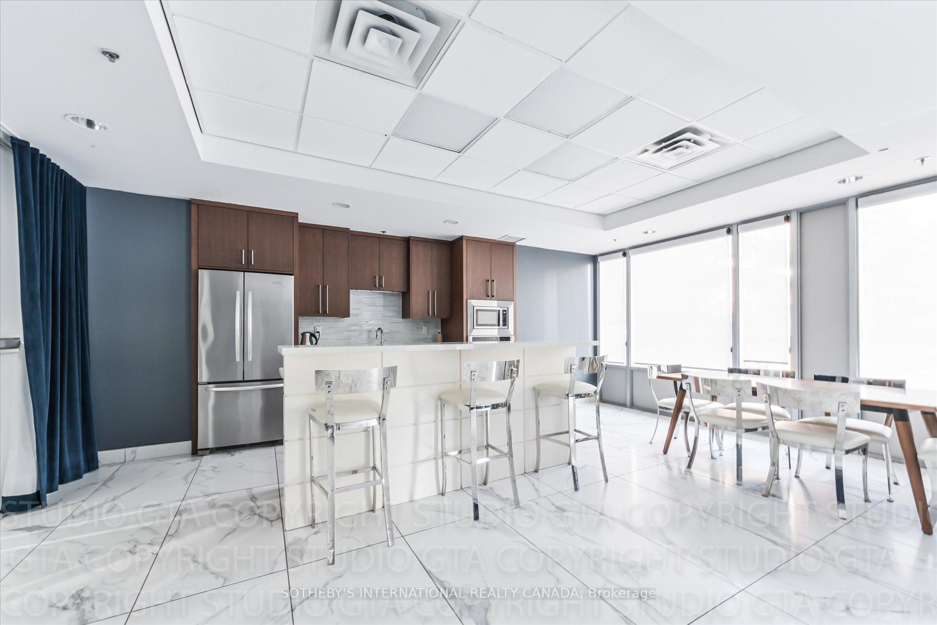 2 Bedrooms Condo at 1029 King, Toronto For sale