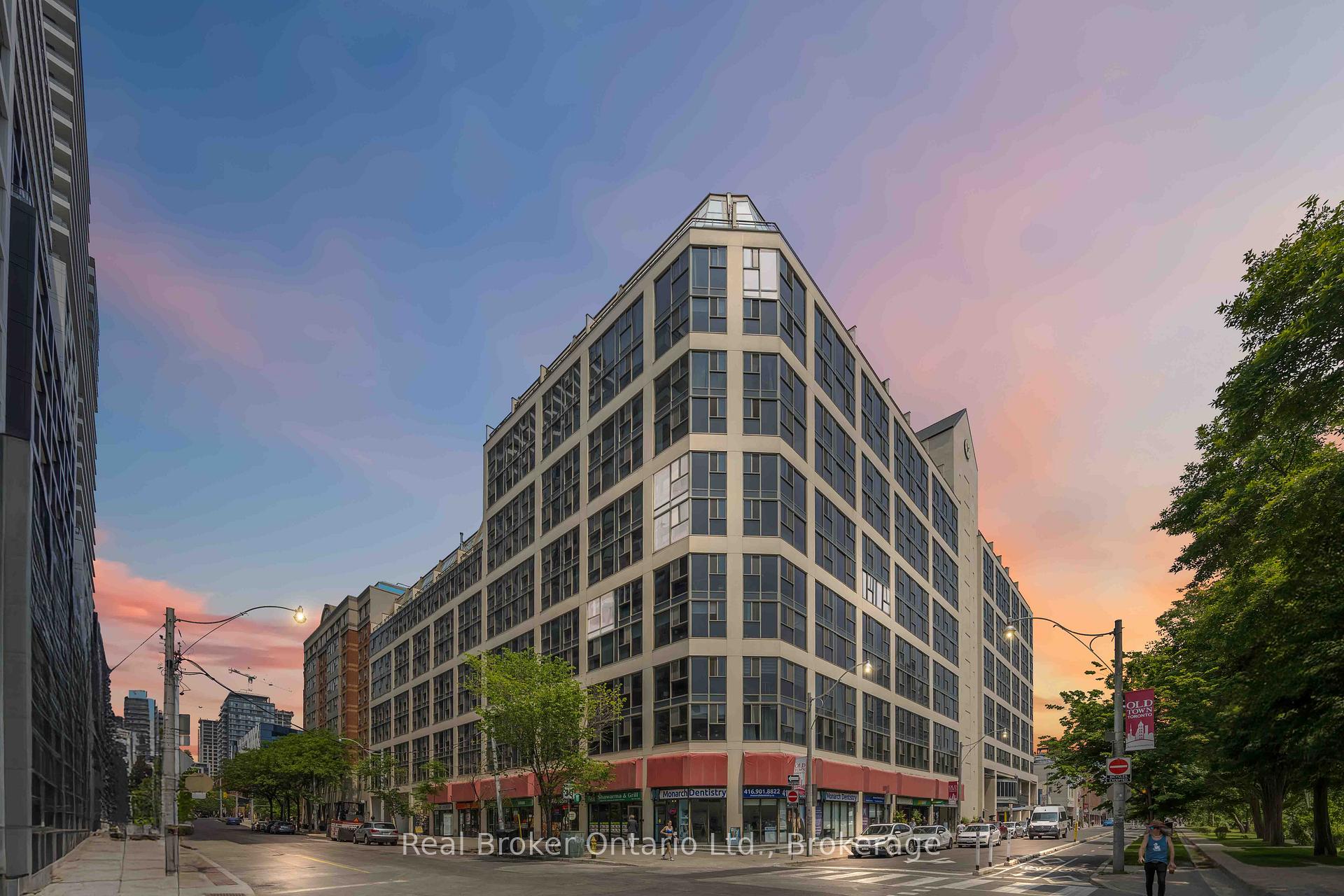 2 Bedrooms Condo at 222 The Esplanade, Toronto For sale