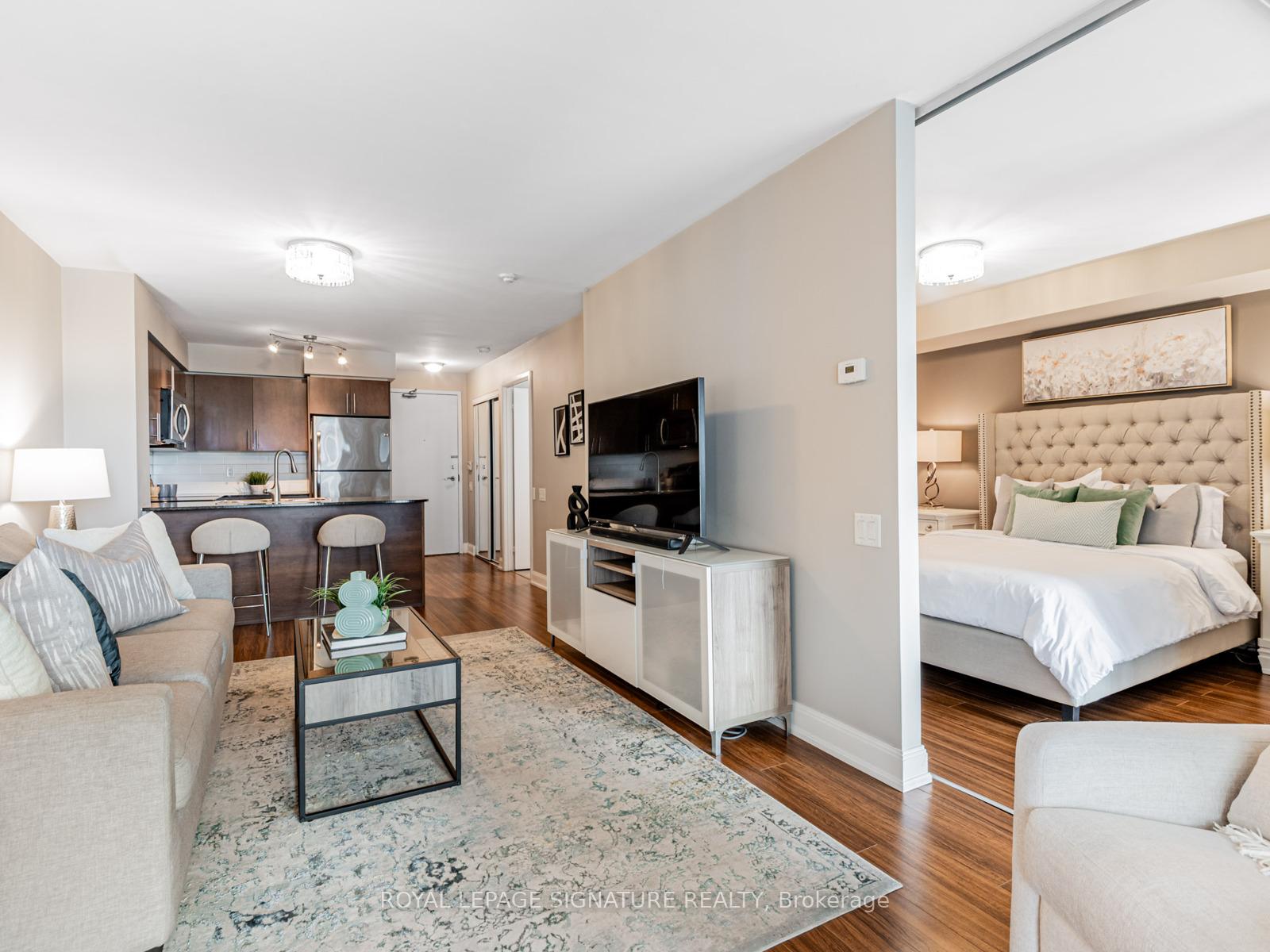2 Bedrooms Condo at 2191 Yonge, Toronto For sale