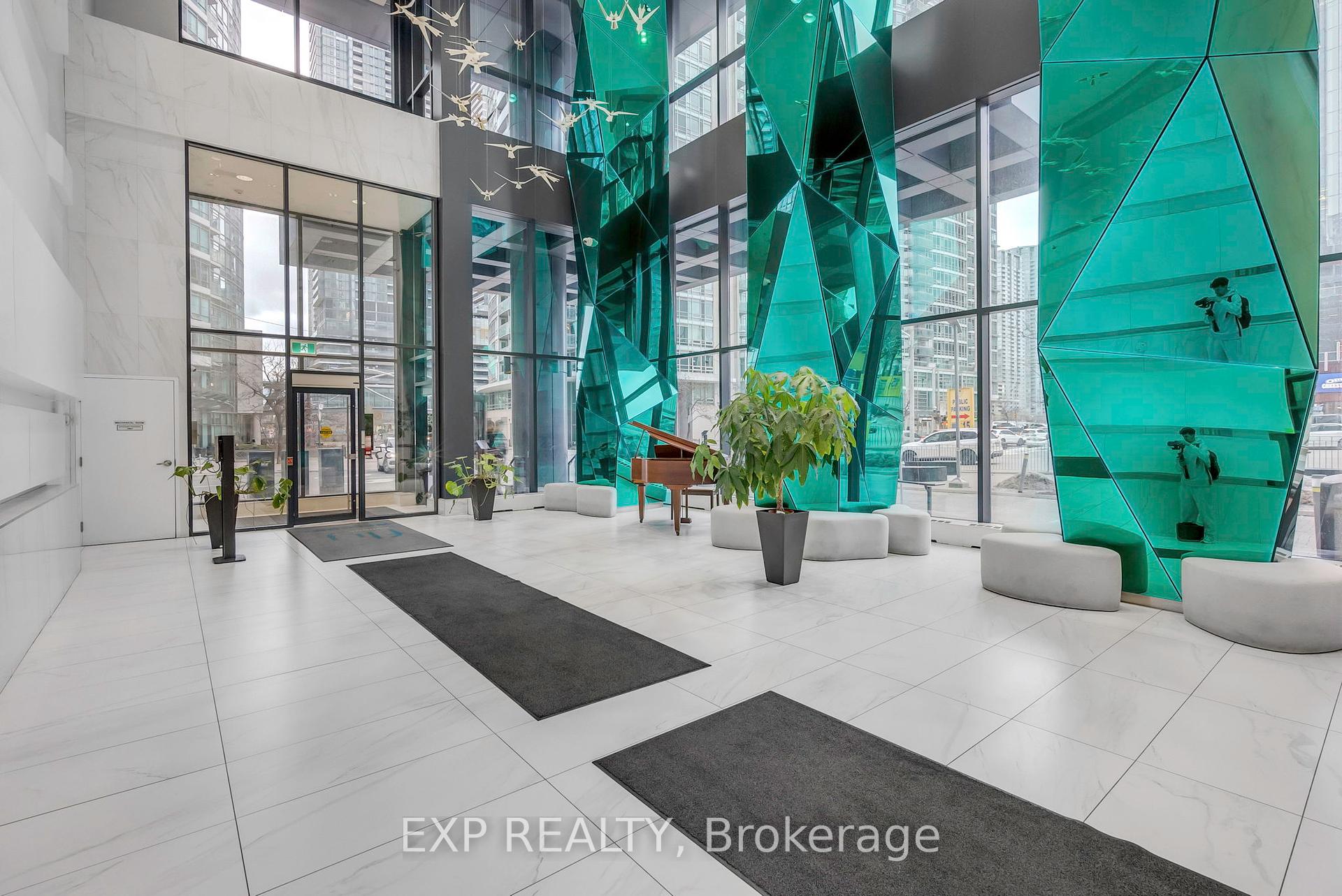 1 Bedroom Condo at 352 Front, Toronto For sale