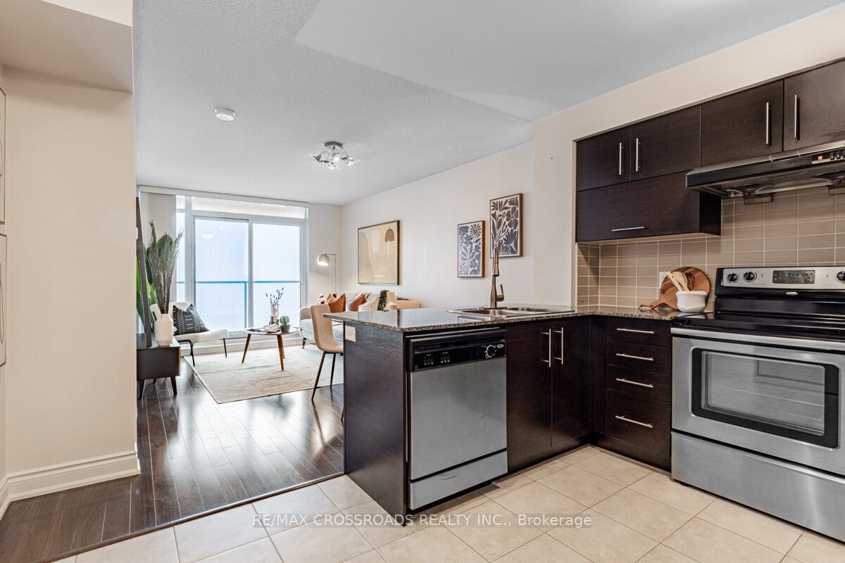 253 South Park Road, #909