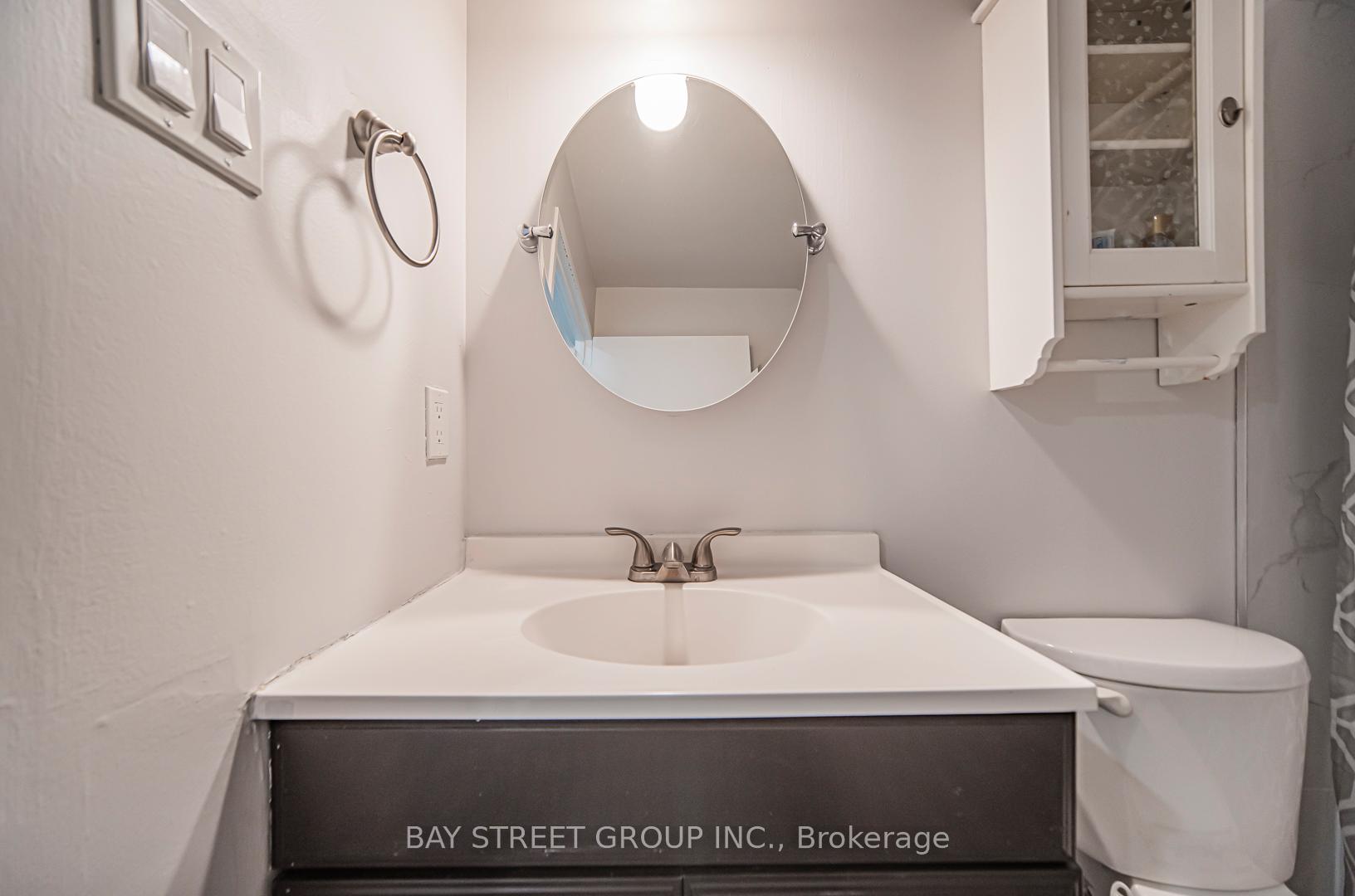3 Bedrooms Condo at 2470 Eglinton, Toronto For sale
