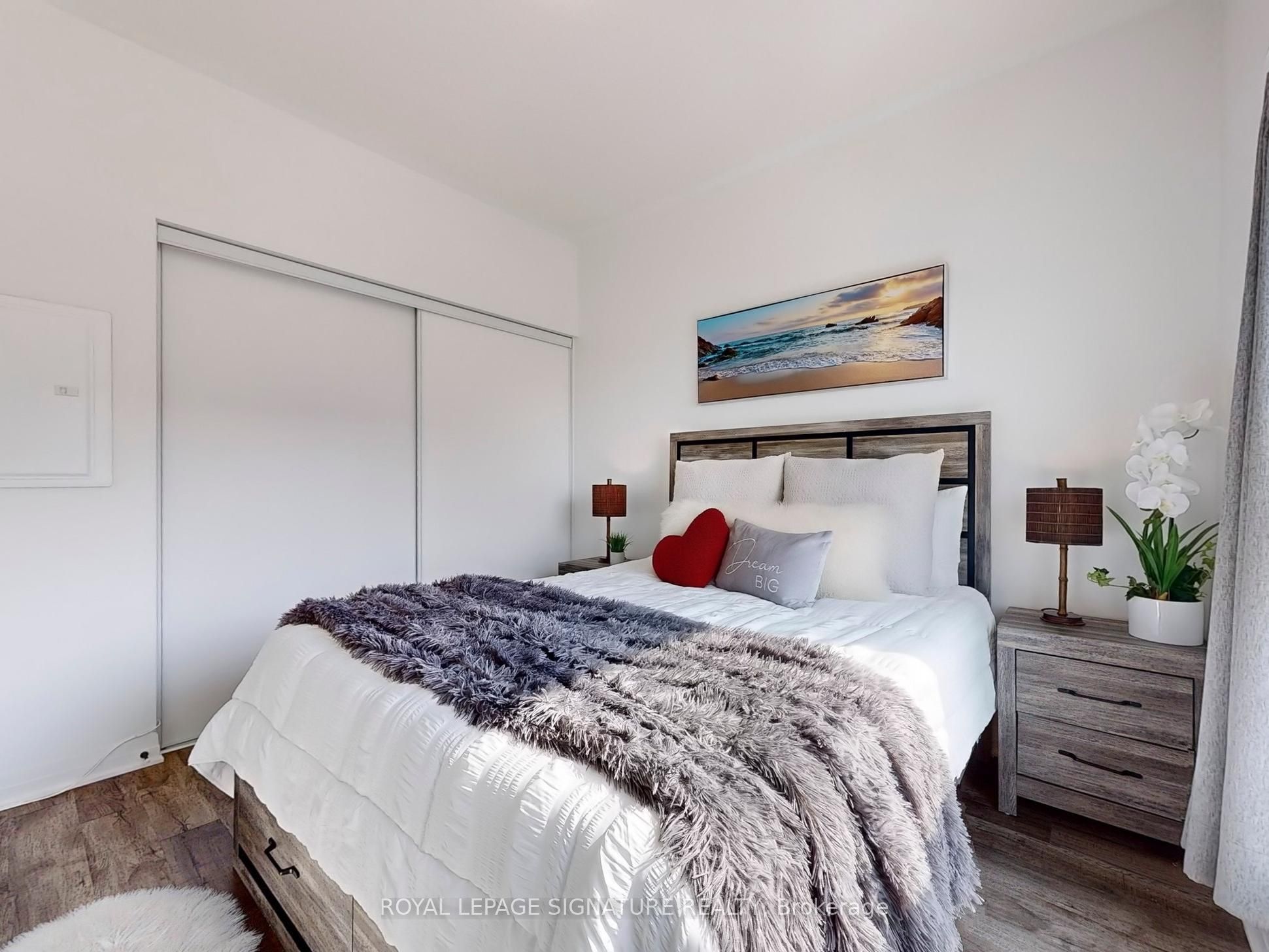 102 Grovewood Common, #405