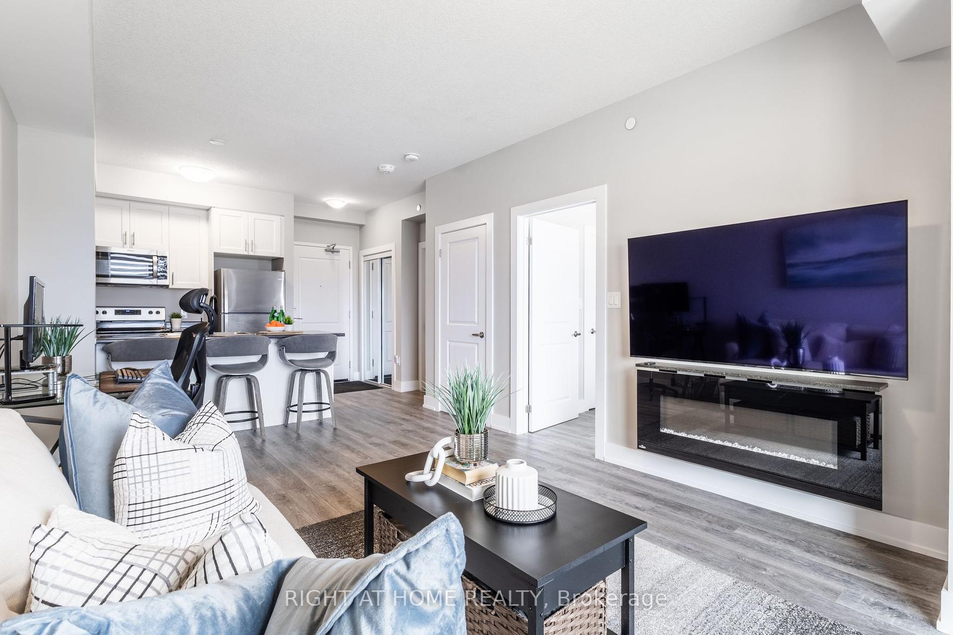 1 Bedroom Condo at 450 Dundas,  Hamilton For sale