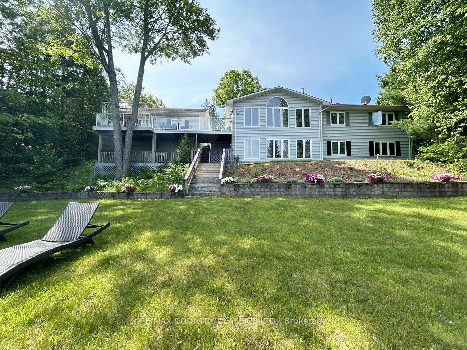 112 Bay Shore