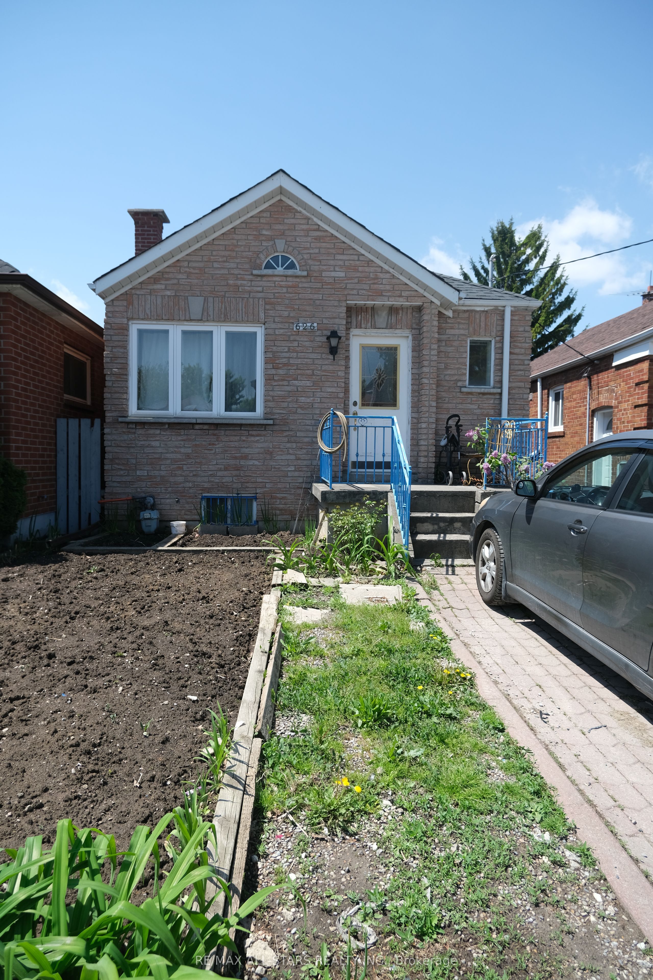 626 Caledonia Road