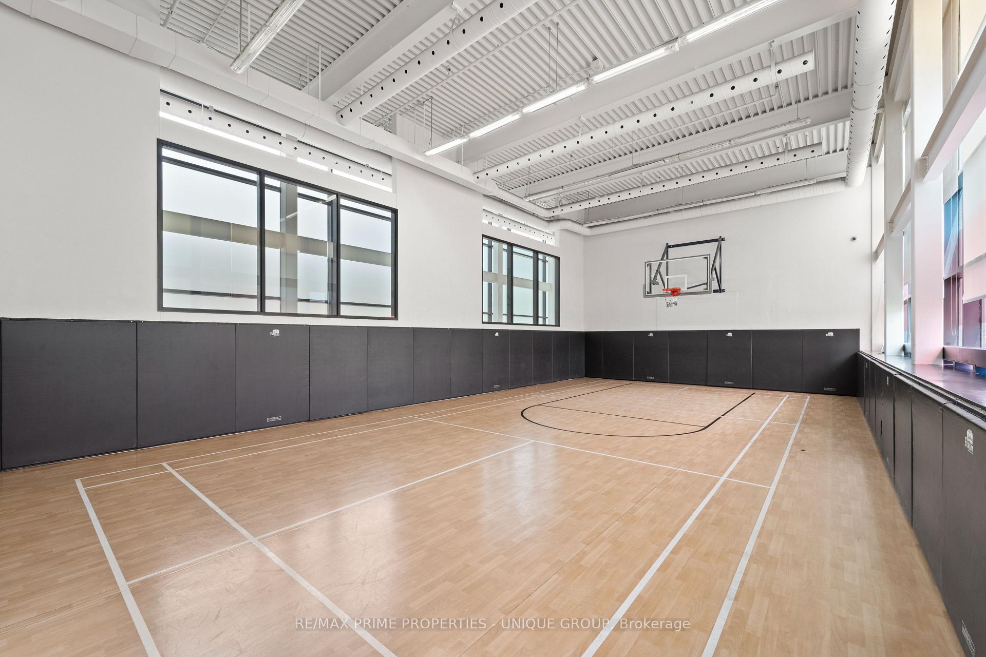 1 Bedroom Condo at 29 Singer, Toronto For sale