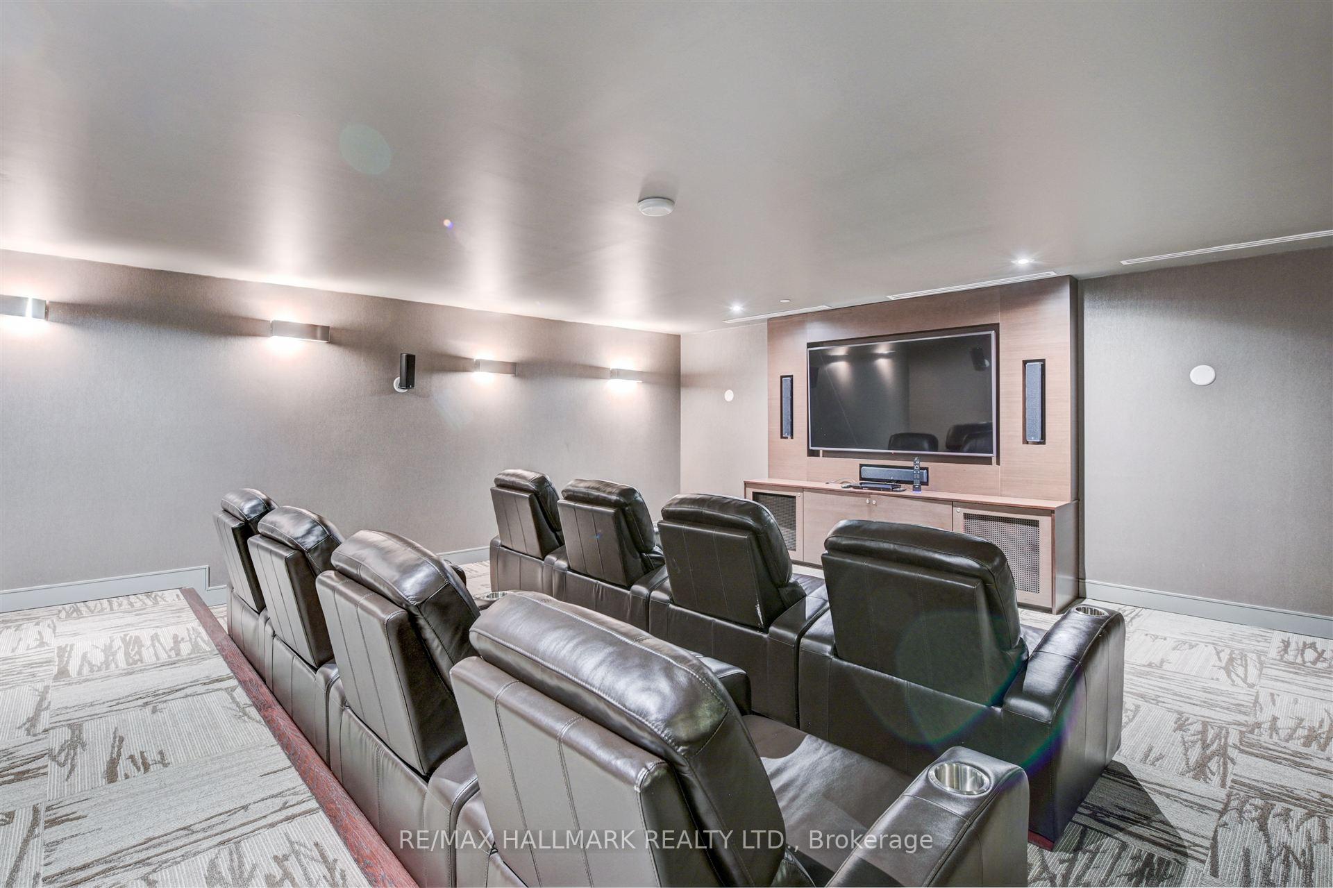 2 Bedrooms Condo at 55 Front, Toronto For sale