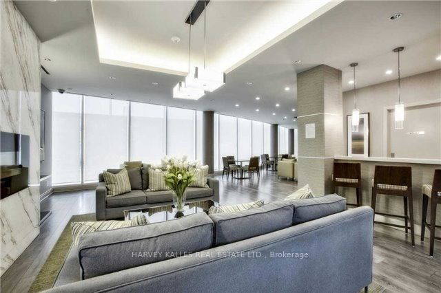525 Wilson Avenue 812