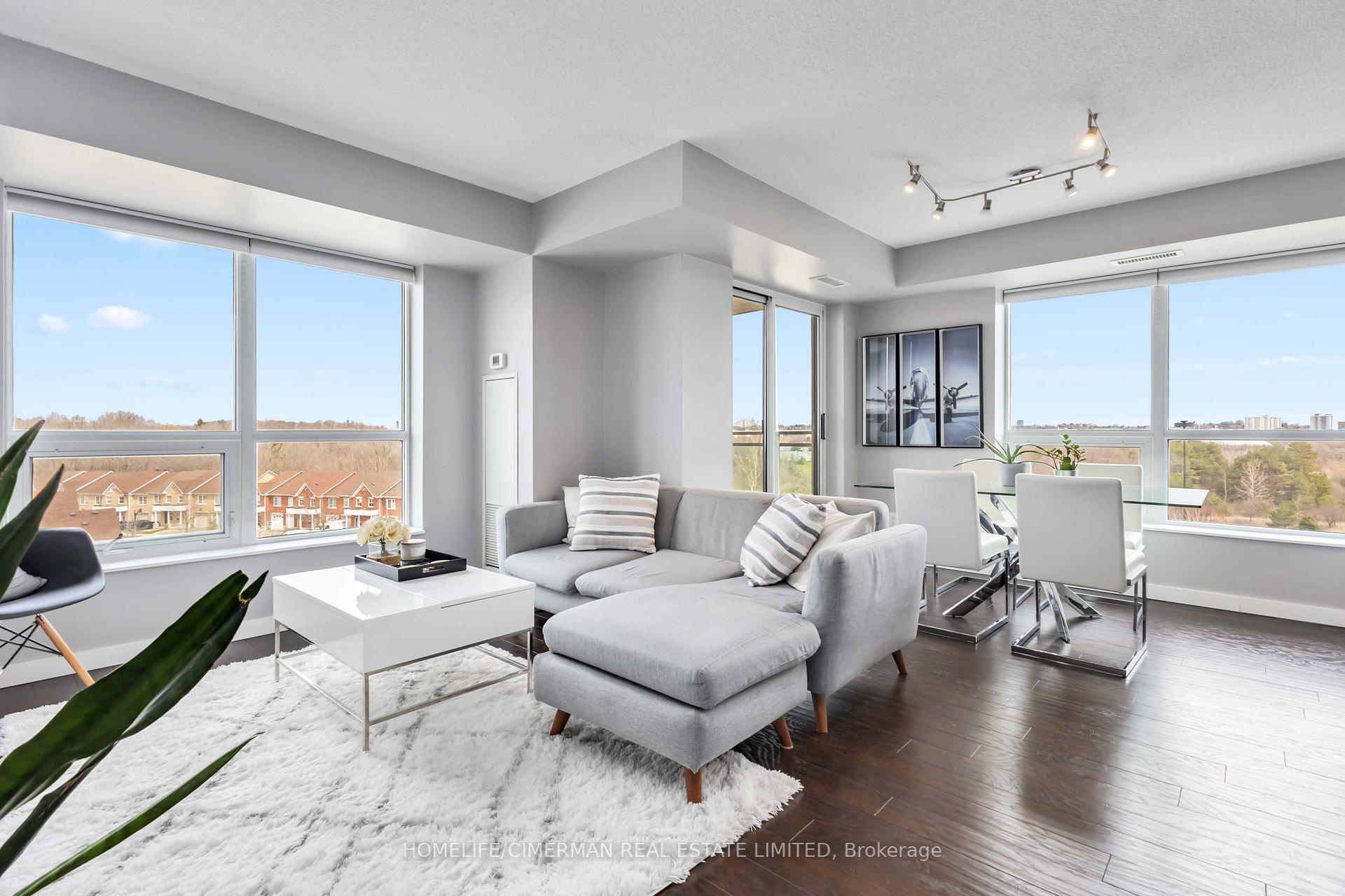 3 Bedrooms Condo at 120 Dallimore, Toronto For sale