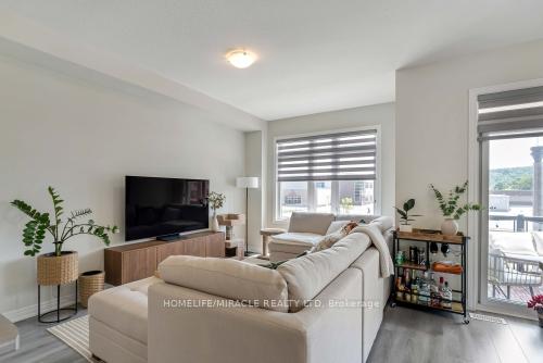 2 Bedrooms Condo at 40 Zinfendel, Hamilton For sale