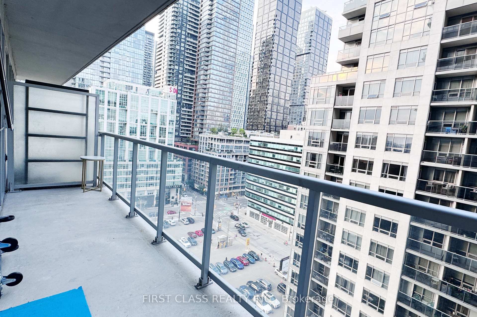 1 Bedroom Condo at 352 Front, Toronto For sale