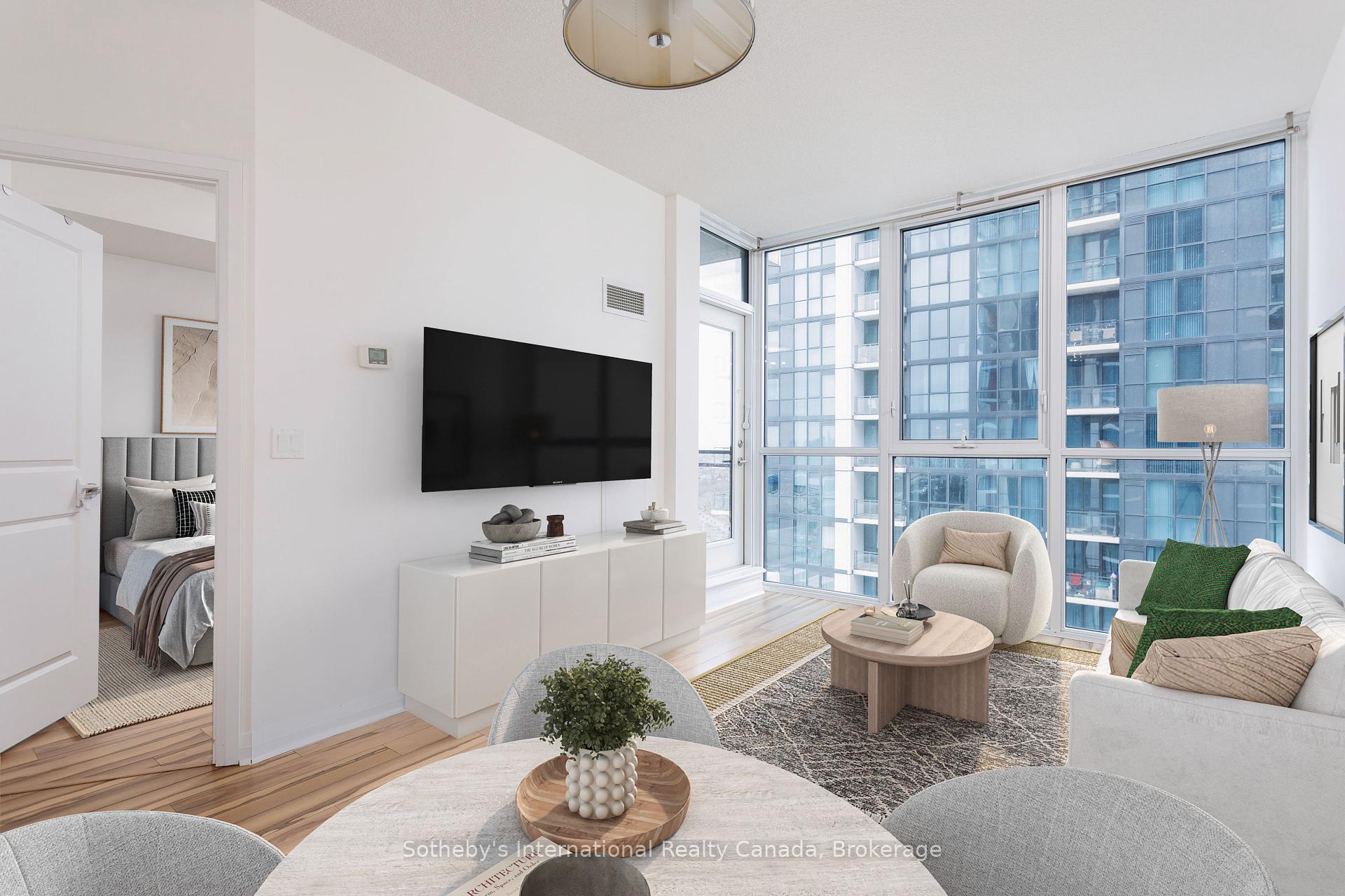 2 Bedrooms Condo at 55 Eglinton, Mississauga For sale