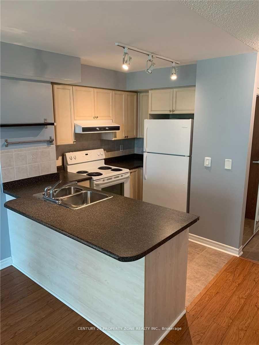 1 Bedroom Condo at 33 Elm, Mississauga For sale
