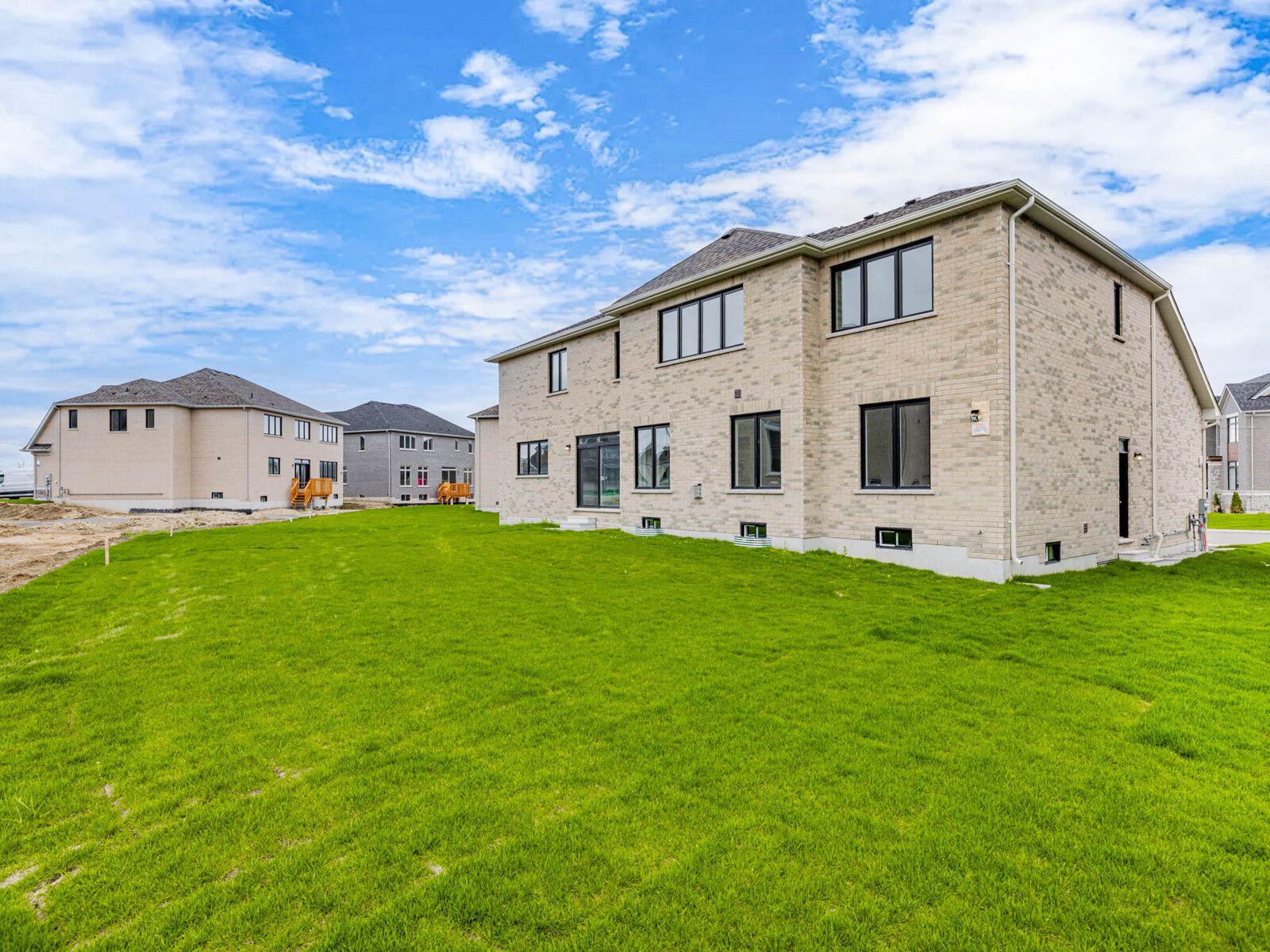 20 Twinleaf Crescent