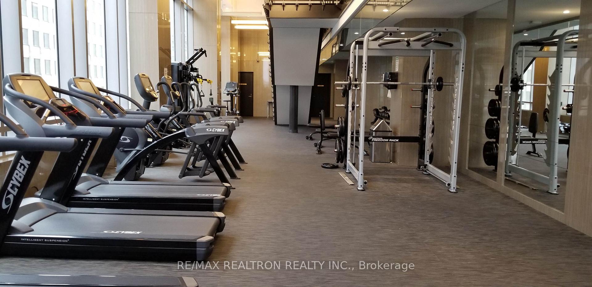 2 Bedrooms Condo at 89 Dunfield, Toronto For sale