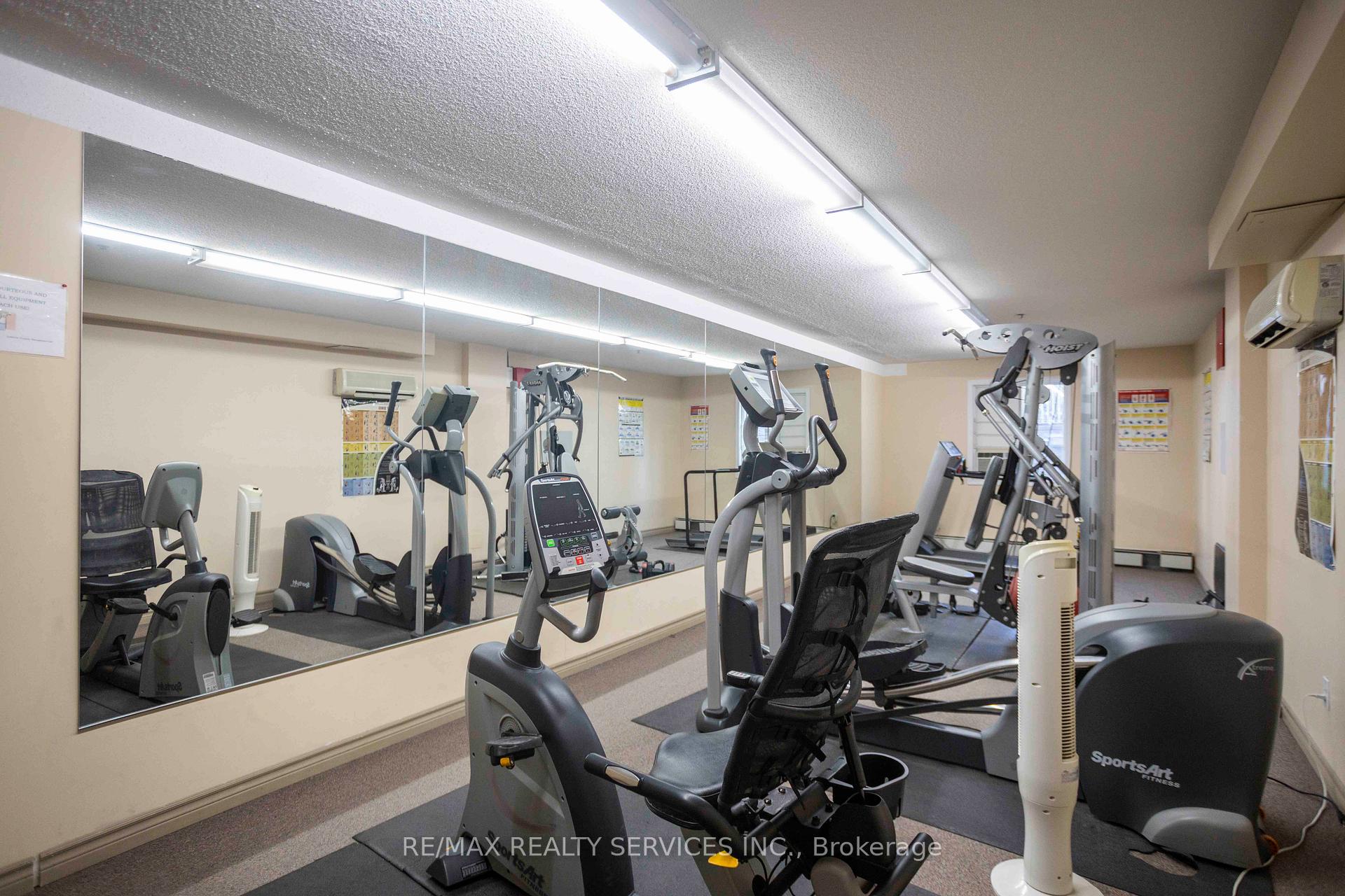 3 Bedrooms Condo at 684 Warden, Toronto For sale