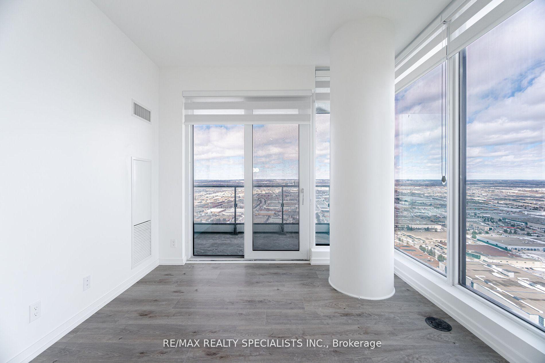 2 Bedrooms Condo at 7890 Jane,  Vaughan For sale