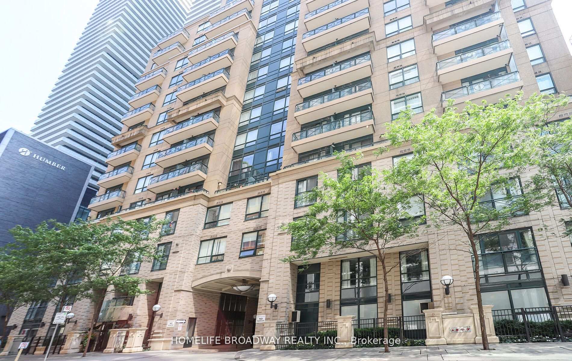 1 Bedroom Condo at 35 Hayden, Toronto For sale