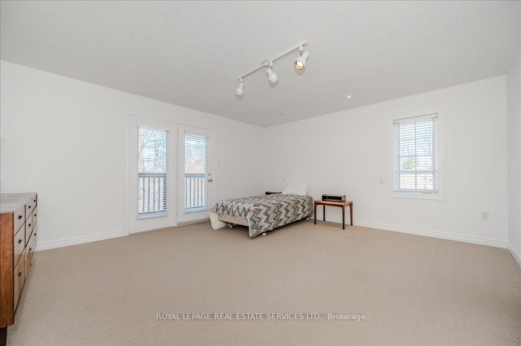 3 Bedrooms Condo at 1267 Dorval, Oakville For sale